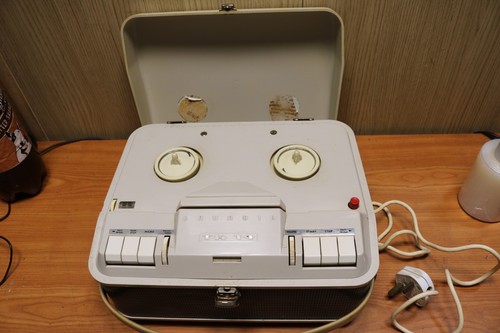 Vintage grundig open - vintage,