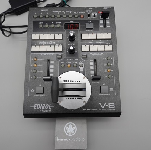 Roland edirol video - v-8,