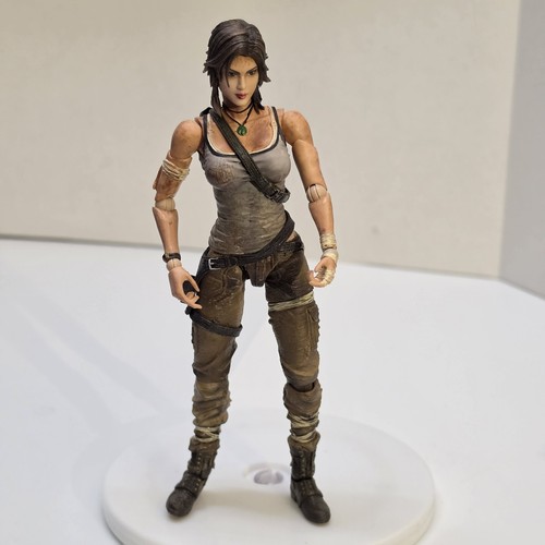 Play arts kai - arts, lara