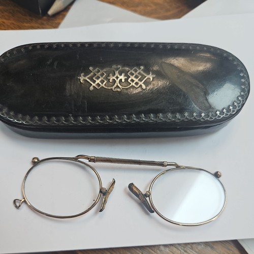 Antique victorian gold - gold, rim