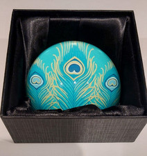 BRAND NEW:  MATTHEW WILLIAMSON JADE PEACOCK FEATHER CRYSTAL DOME PAPERWEIGHT