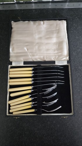 Vintage cutlery set of - cutlery,