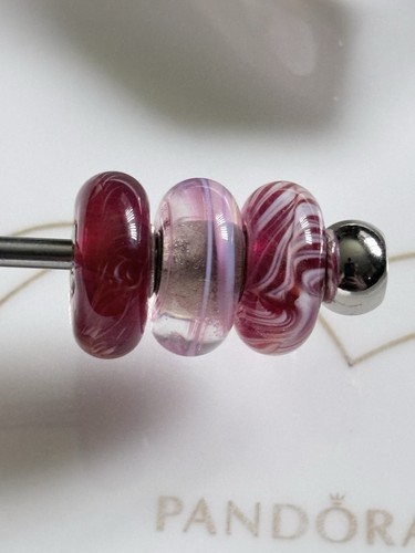 Trollbeads red feathers and - red,