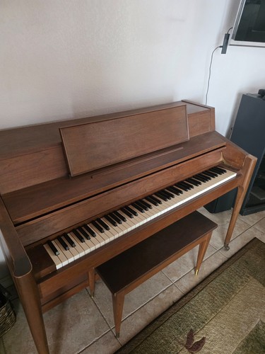 Conn upright piano bench - upright,