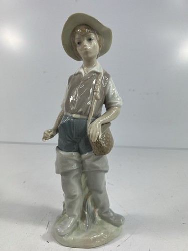 Lladro boy 23cm - lladro,