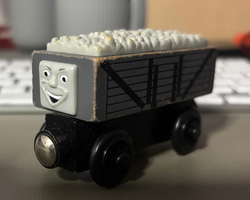 Thomas the tank engine - thomas,