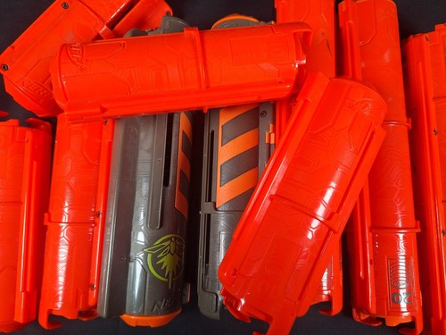 Hasbro nerf gun - disc, magazines