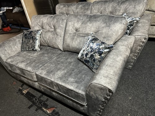 New display luxuray - new,