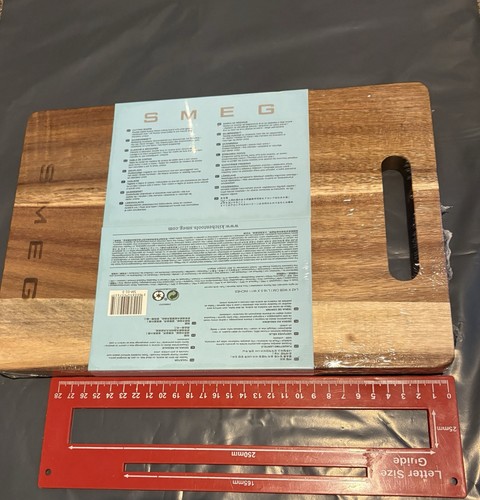 Smeg wooden chopping board - ,