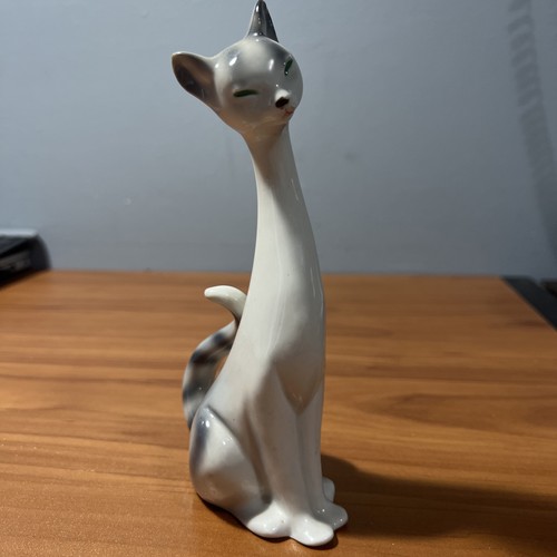 Vintage sleek porcelain - vintage,