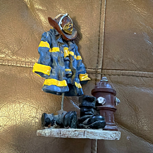 Firefighter figurine jacket - firefighter, w/