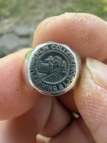 Vintage college class ring - class,