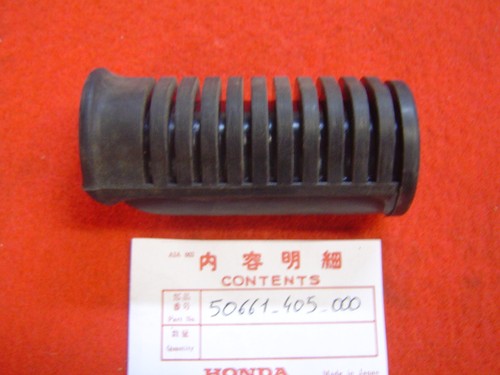 Front footrest rubber - front,