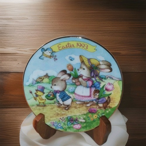 Easter plate avon 1993 - by,