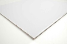 Pack of 8 Suspended Vinyl Ceiling Tiles 600x600mm Easyclean & Wipeable 595 x 595