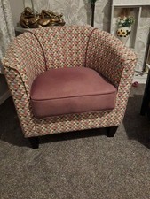 Re Uppholsterd Pug Chair