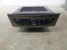 2007 MERCEDES E CLASS W211 CD CHANGER HEATED SEAT SWITCH PANEL A2116800552