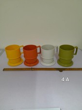 Vintage Retro Tupperware Harvest Stackable Coffee Tea Cups Mugs x4 lids picnic