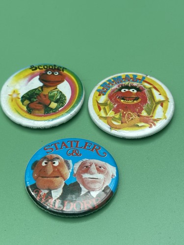 Vintage muppet show badges - muppet,