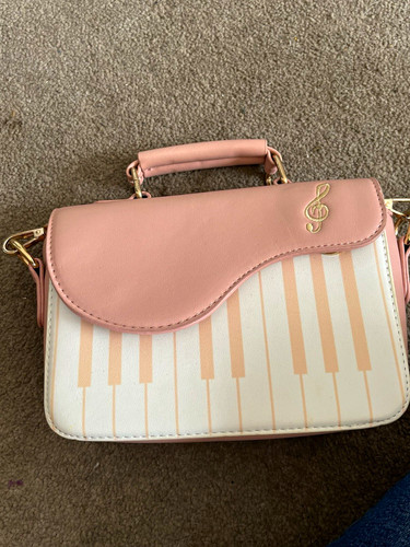 Piano keys pink white faux - piano,