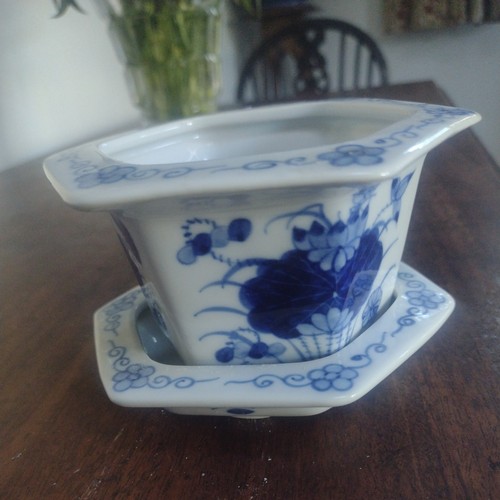 Small chinese plant pot - small,