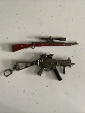 1/6 Scale full metal Keychain Gun Kar98k and UMP Model
