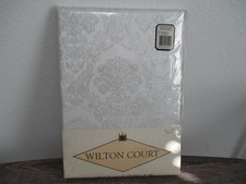 Wilton Court Oblong Tablecloth 60x104 New/Old Stock Silver