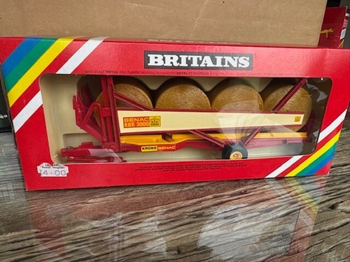 Britains farm machine - farm, toys