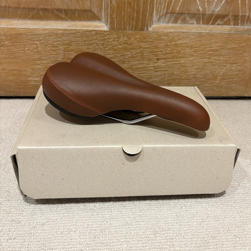 Brown saddle maker - brown,