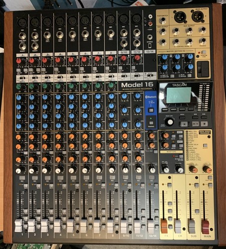 Tascam model mixer - 16, /