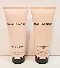 Givenchy Dahlia Noir Perfuming