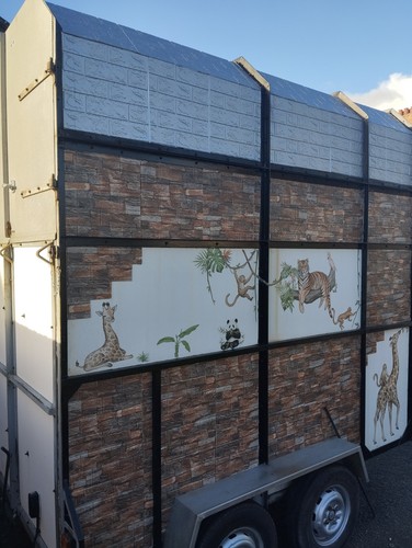 Horse box trailer - horse,