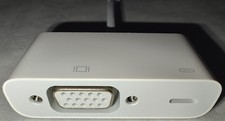 Genuine Apple Lightning to VGA
