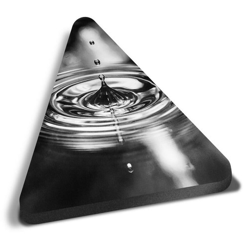 Triangle mdf magnets - bw,