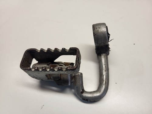 Hyosung xrx 125 - 125, footpeg*