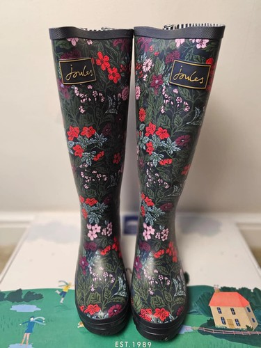 New box joules field welly - new,