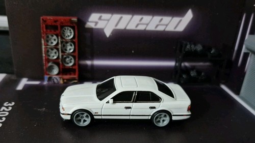 Hot wheels premium bmw m5 - '91,