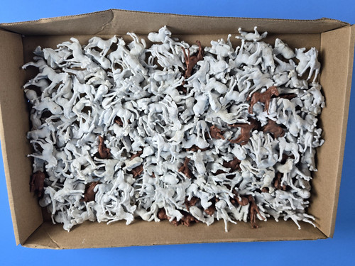 Plastic toy horses 4 - plastic,
