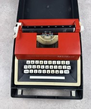 Petite International De Luxe