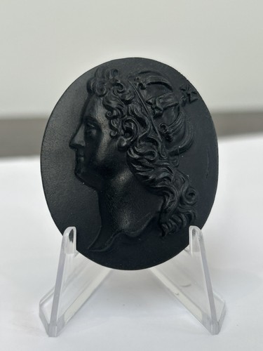 Wedgwood black basalt portrait - basalt,
