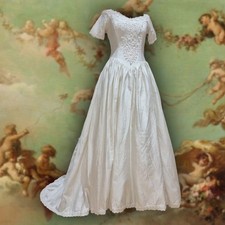 Vintage 1980s Pronuptia SILK Princess Ballgown Wedding Dress With Train Fits 10
