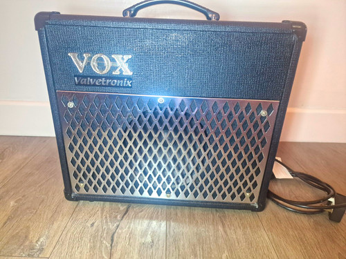 Vox valvetronix ad15vt - vox,