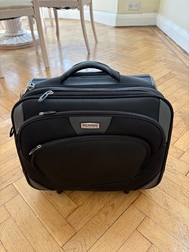 Travel trolley and laptop - travel,