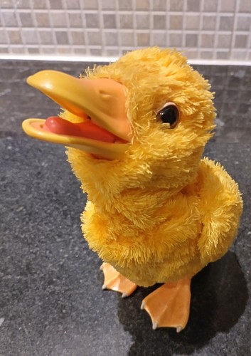 Furreal newborn baby quacking - newborn,