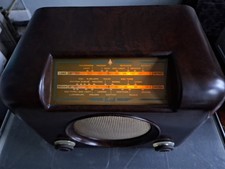 BUSH DAC90A BROWN BAKELITE