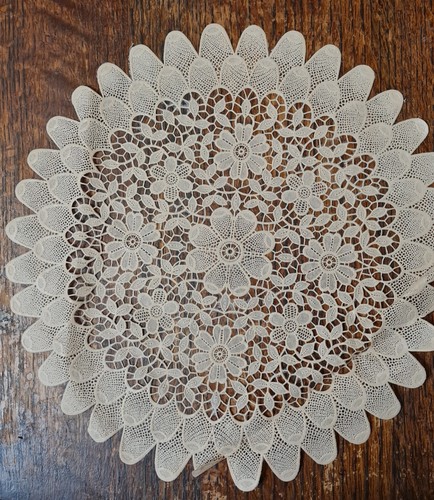 Vinyl tray covers doilies - tray,