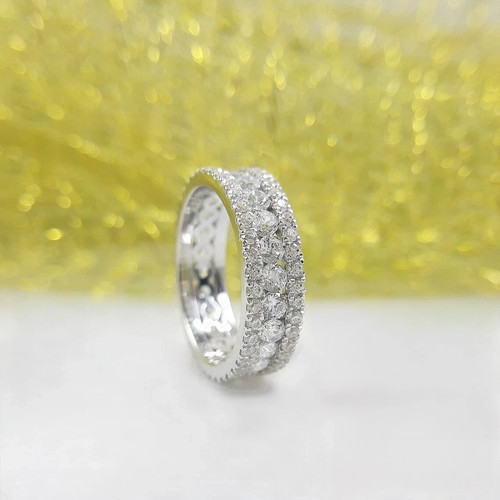 Round cut natural diamond - ct,