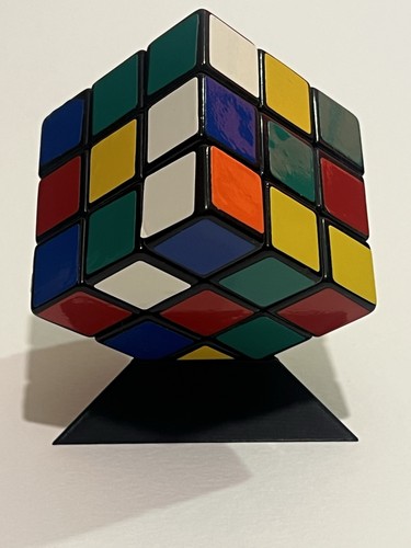 Rubik cube stand - rubik’s,