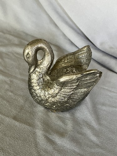 Vintage swan figurine - vintage,