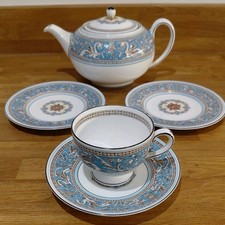 5 x WEDGWOOD Bone China